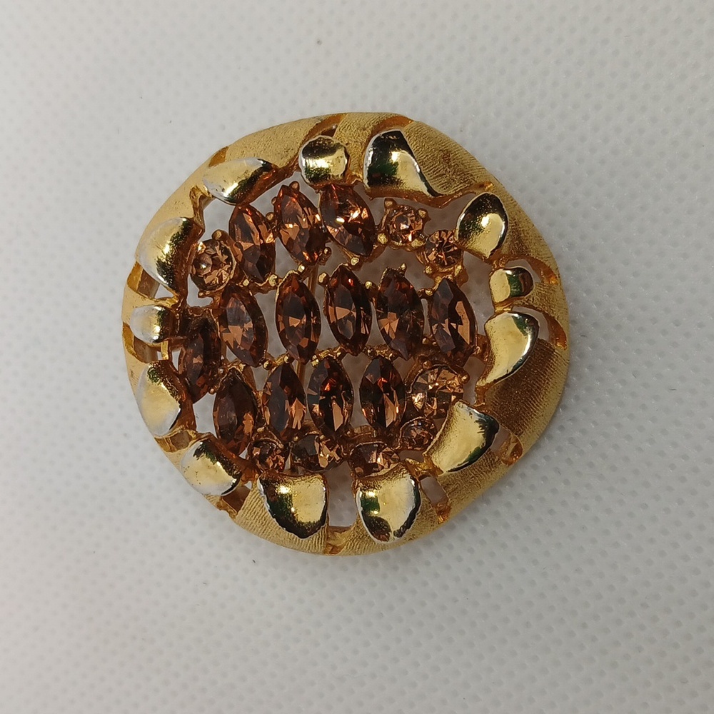 Gold and Brown Honeycomb Brooch with Scalloped Edge